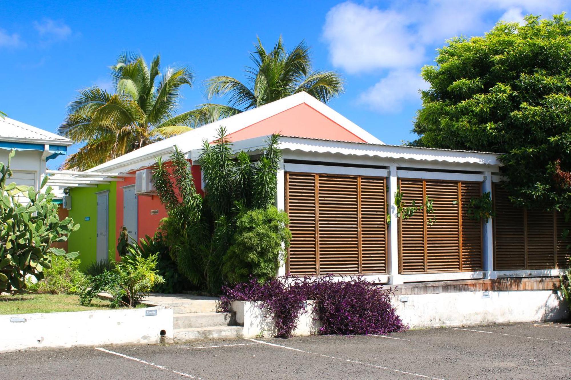 Bungalow La Papaye Bleue Residence Acces Piscine & Plage Saint-Francois  Dış mekan fotoğraf
